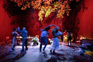 Un siècle mis en scène par Carole Thibault - Théâtre des Îlets